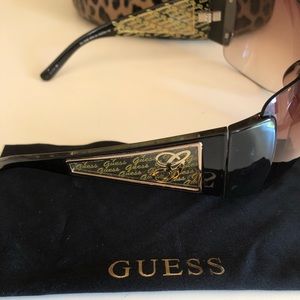 Guess shield sunglasses